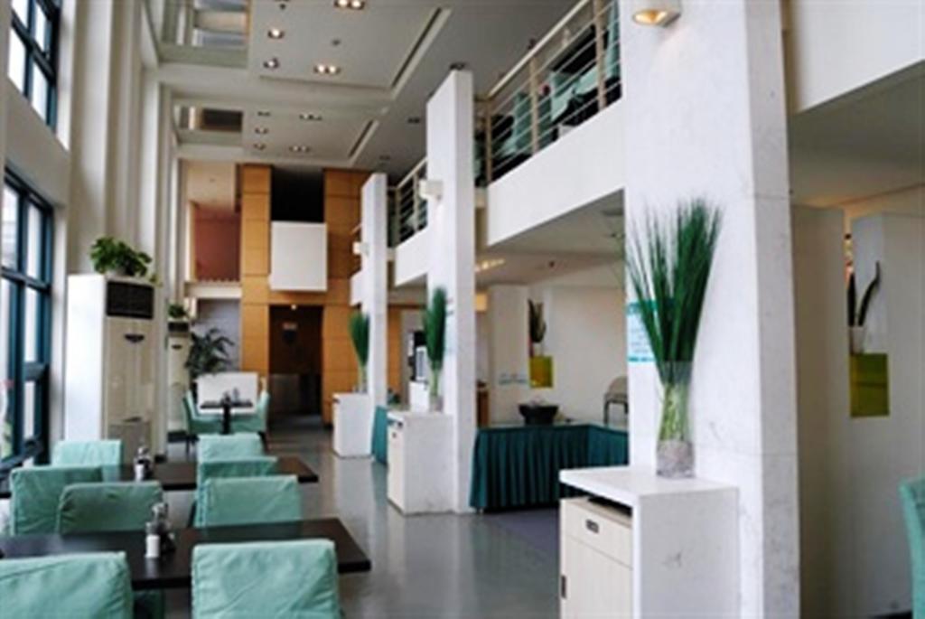 Jinjiang - Everbright Convention & Exhibition Center Khách sạn 3*